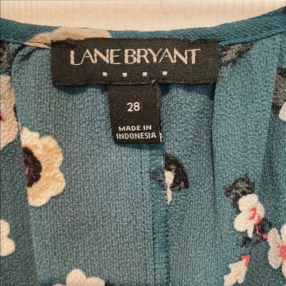 Lane Bryant Teal and White Floral Sleeveless Blouse Relaxed Fit Women’s Plus 28 - Picture 2 of 8
